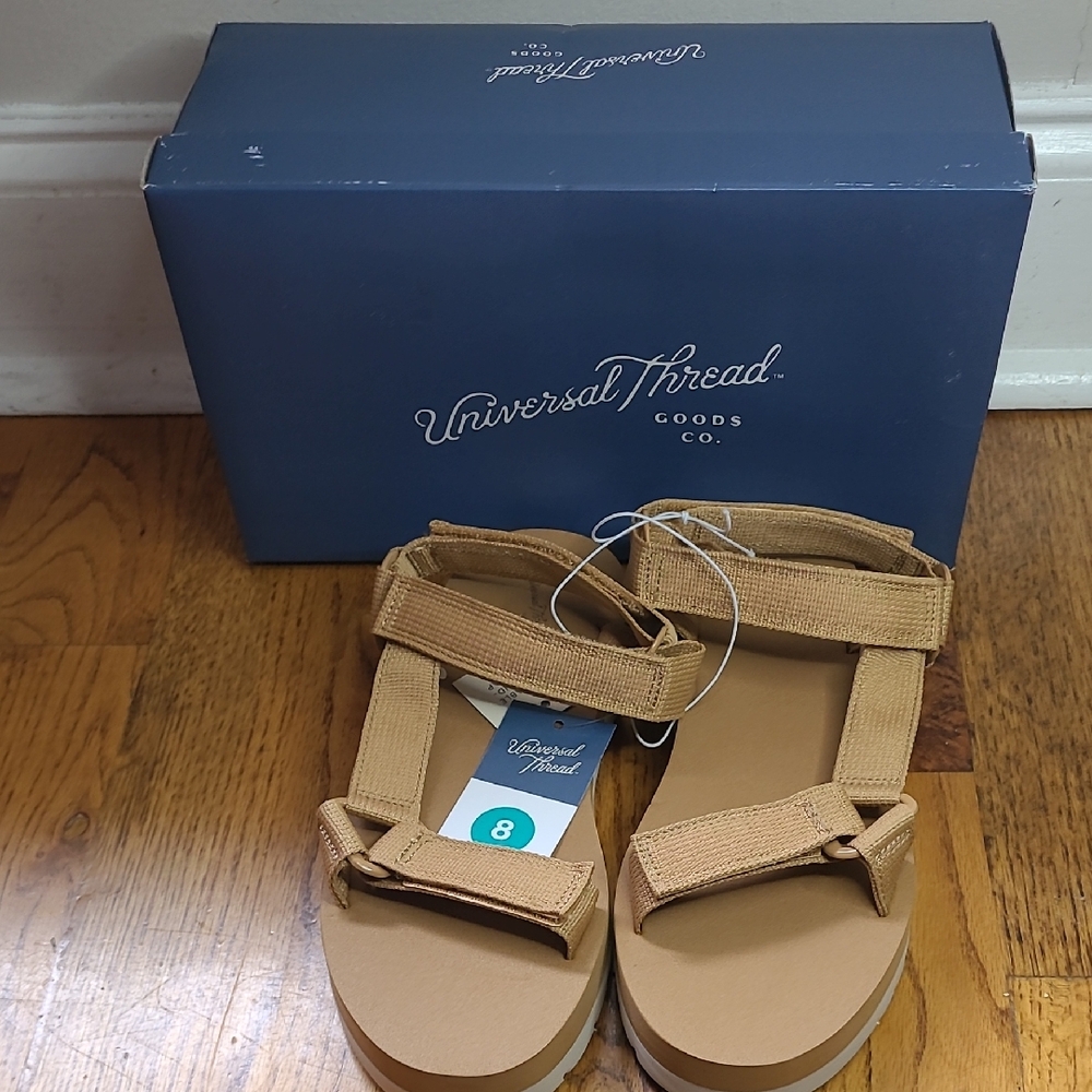 Universal Thread Tan Strappy Holden Sandal
